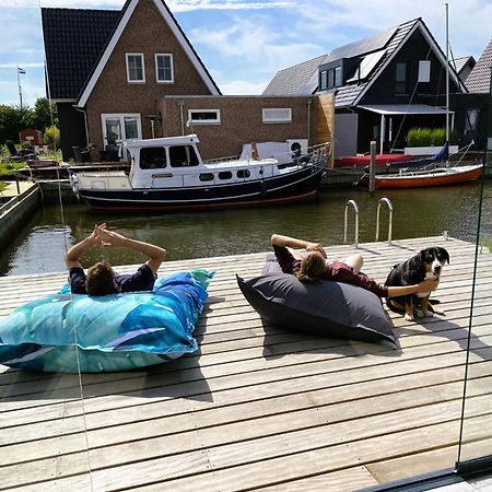 Peaceful Villa On The Water In Ставорен Екстериор снимка
